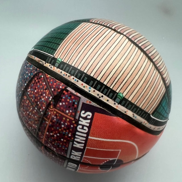 NY Knicks Madison Sq Garden -mini basketball-