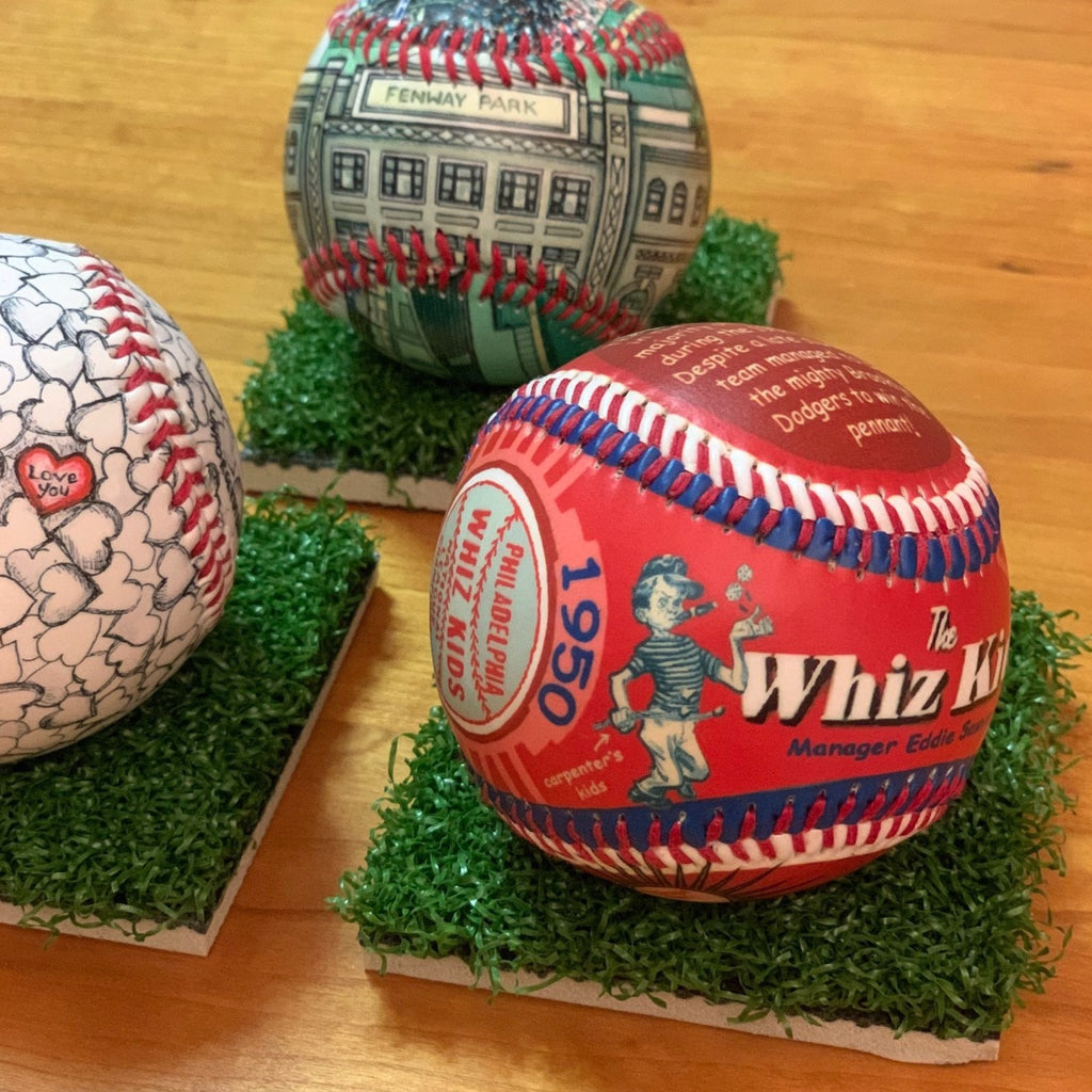 Green Fields- turf display for one baseball